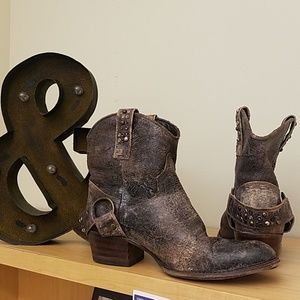 Frye Ankle Boots - Stylish Like-New Cowboy Boots